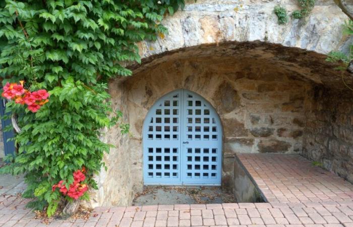 Dieses charmante kleine Dorf in Okzitanien zeichnet sich durch seinen Charakter und seine Authentizität aus