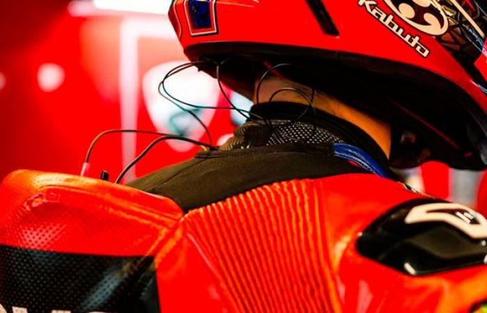 MotoGP, die Einführung des Radios löst Kontroversen aus: Bagnaia sieht darin ein „gefährliches System, das bei Acosta „kein Vertrauen erweckt“.