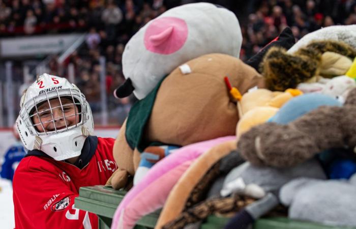 Ein Regen aus Toren und Stofftieren an diesem Sonntagnachmittag – Lausanne HC