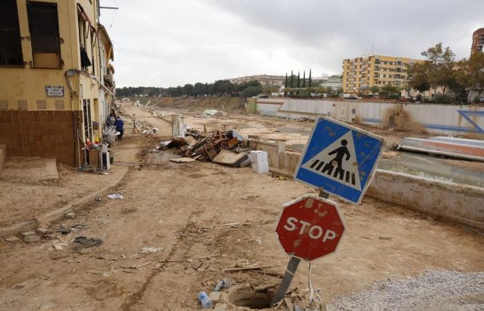 Spanien: Dach einer von Überschwemmungen betroffenen Schule stürzt ein, Arbeiter stirbt