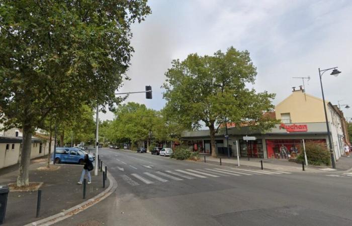 Ohne Führerschein, positiv auf Alkohol und Drogen, schlägt ein Mann in Maisons-Alfort einen 13-jährigen Jungen an