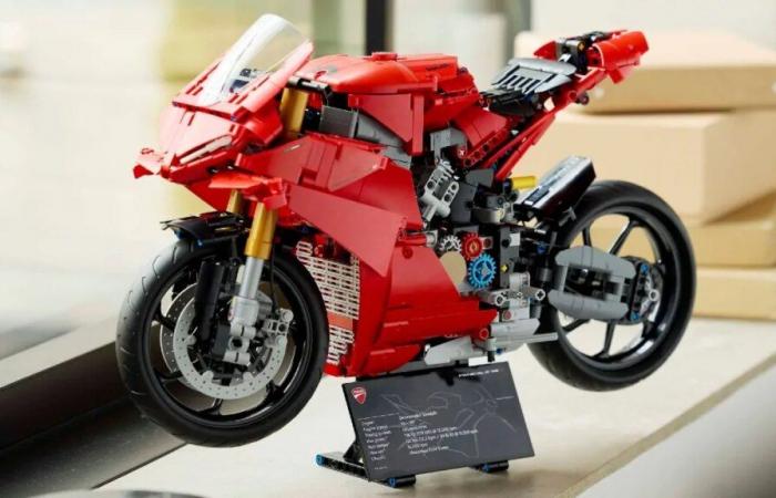 Ducati Panigale V42202 S LEGO Technic 4 Motorrad Preis bestätigt