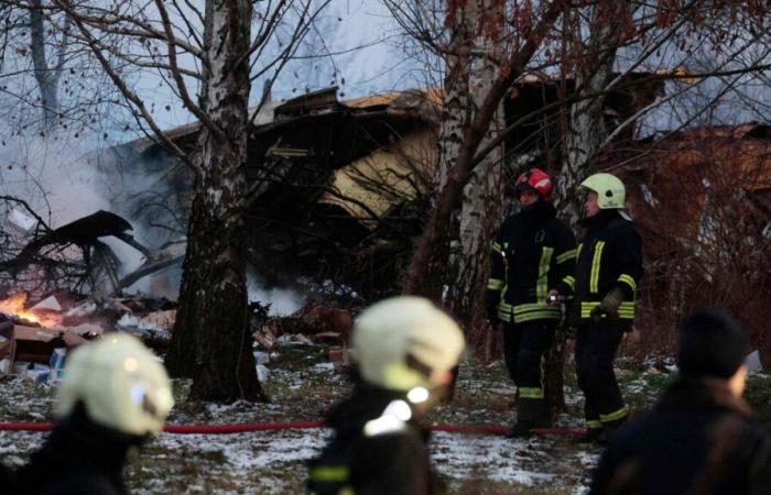 Frachtflugzeugabsturz in Litauen, mindestens ein Toter