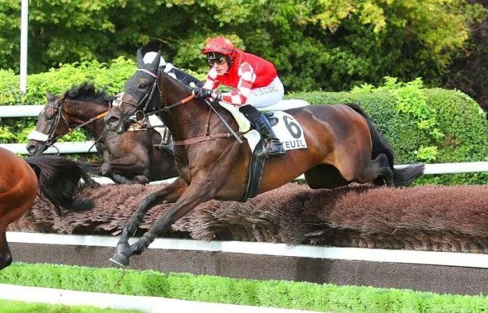 Sieben Jahre nachdem er sein erstes Ponyrennen in Angers gewonnen hat, bricht Valentin Le Clerc als Lehrling auf derselben Rennbahn das Eis!