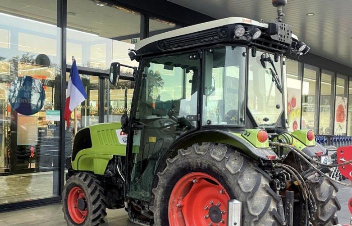 Wütende Bauern: In Aude greifen Winzer einen Supermarkt an, der „zu viel“ für spanische Weine wirbt