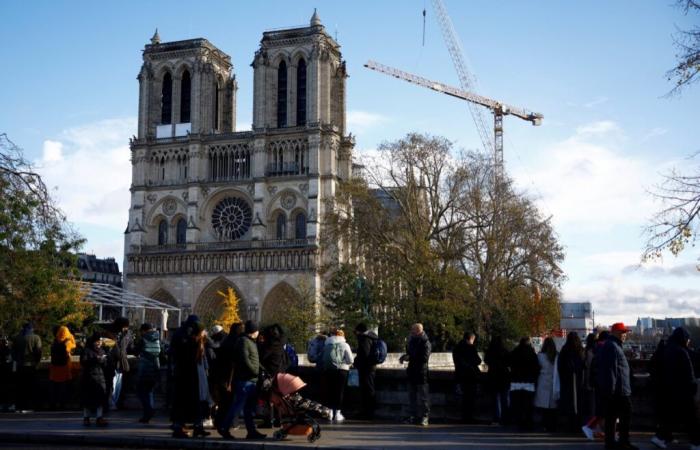 Die Amerikaner zahlten fast 62 Millionen Dollar für die Restaurierung. Nach langen, ausschließlich durch Spenden finanzierten Arbeiten bereitet sich die Kathedrale Notre-Dame de Paris auf die Wiedereröffnung vor. Insgesamt knapp 700.000 eu