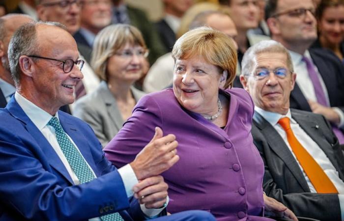 Großes Theater ums Angela Merkels Buch: Auch im Rückblick: kein Fehler! | Politik