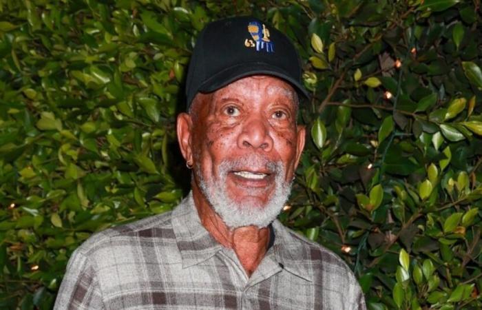 Morgan Freeman, 87, sieht nach gesundheitlichen Bedenken munter und strahlend aus