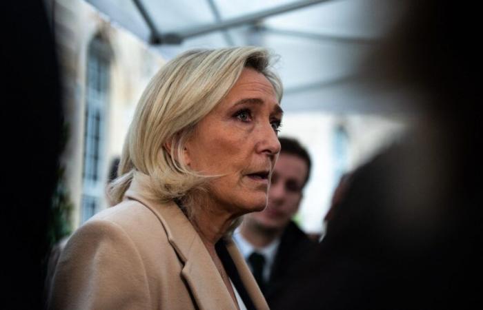 Marine Le Pen hält nach ihrem Treffen mit Michel Barnier an ihrer Drohung mit staatlicher Zensur fest