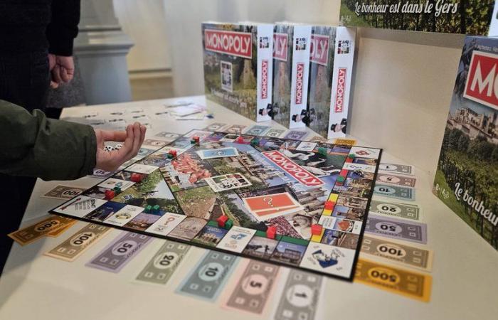 Ein Monopoly in den Farben von Gers, das einige Wochen vor Weihnachten zum Verkauf angeboten wird