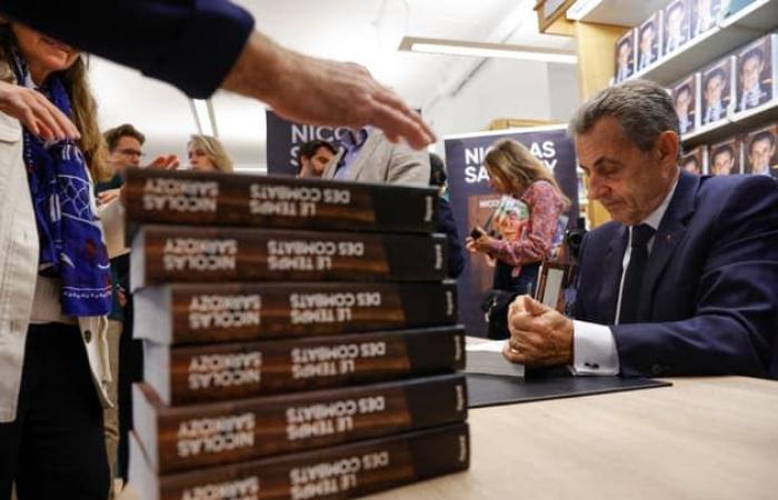 Nicolas Sarkozy sprach während einer Signierstunde nach seinen Kommentaren zu den Lehrern