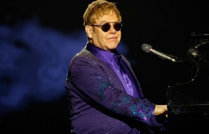 Elton John musste das Albumprojekt aufgrund einer Augeninfektion verschieben