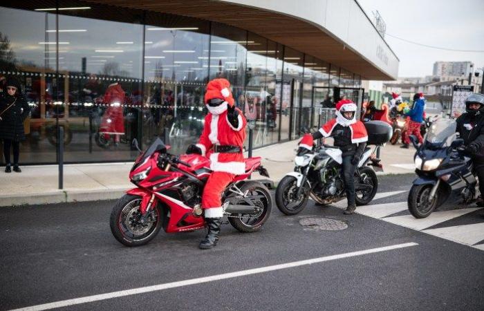 Seine-et-Marne: Dritte Auflage. Beim Christmas Road Trip kreuzen Biker die Region, um kranken Kindern eine kleine Freude zu bereiten!