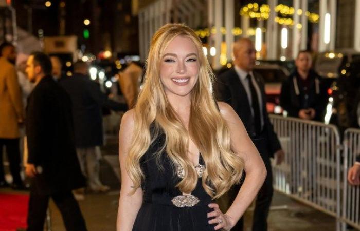 Das Gesicht von Lindsay Lohan ist im Internet besessen – doch die Fans befürchten einen unheilvollen Trend