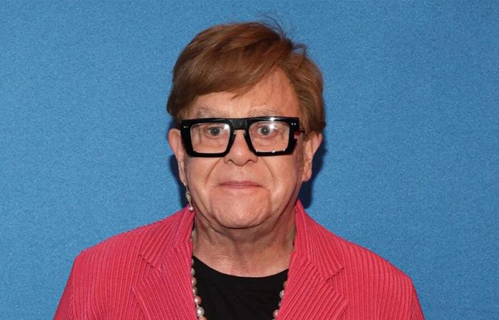 Elton John in seiner schlimmsten Form … Als Opfer einer schweren Infektion kann der Sänger nichts mehr sehen