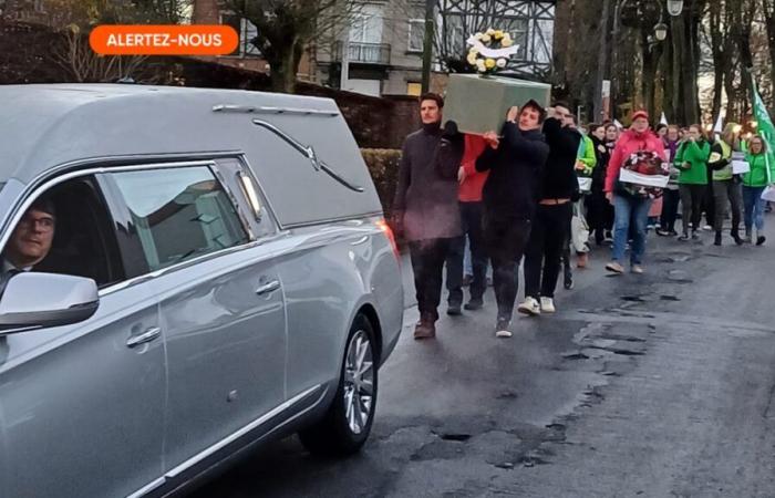 Lehrerstreik: In Nivelles wird ein „Trauerzug zur Beerdigung qualifizierter Bildung“ organisiert