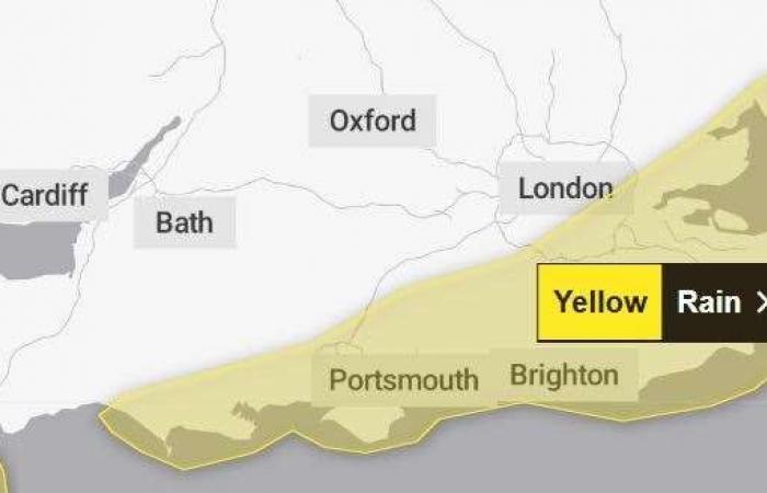 Met Office warnt Häuser und Unternehmen vor Überschwemmungen, da es für New Forest und Christchurch eine gelbe Regenwarnung ausgibt