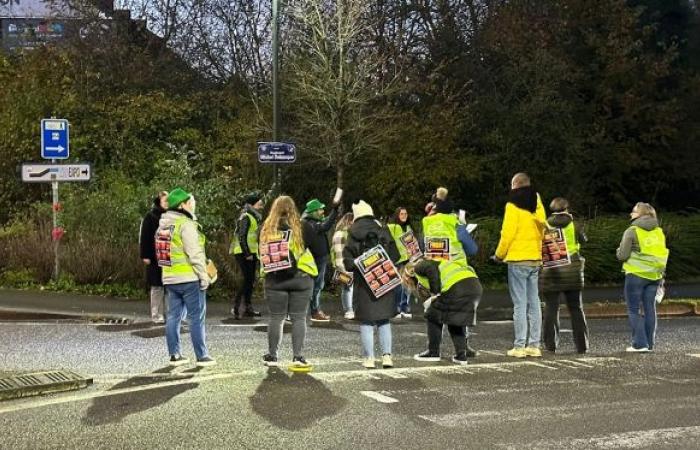 Lehrerstreik: „Schüler, die nicht mithalten, werden wir aus dem Schulsystem rausschmeißen“, beunruhigt Charlotte in La Louvière