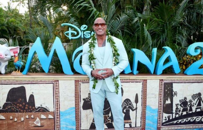 Dwayne „The Rock“ Johnsons hawaiianischer Tanz mit seiner Mutter bei der Premiere von Moana 2