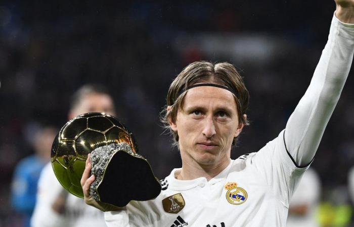 Fußball: „Das Mindeste, was ich tun kann“… Luka Modric schickt seinen Ballon d’Or an einen halb gelähmten jungen Spieler