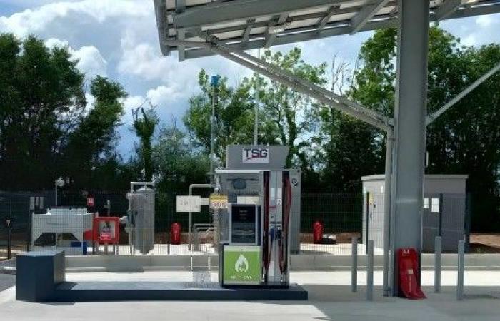 Mit TSG France und IMING eröffnet SDEM die erste CNG-Tankstelle in La Manche