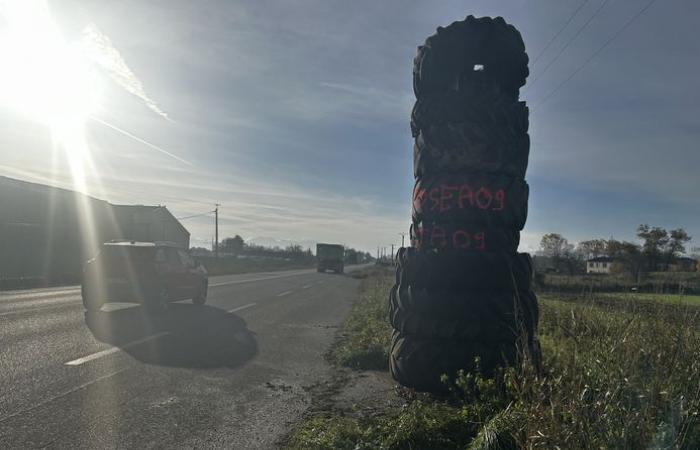 Wut der Landwirte: In Ariège wurde an diesem Mittwoch in Tarascon-sur-Ariège und dann in Prat-Bonrepaux ein Filterdamm organisiert