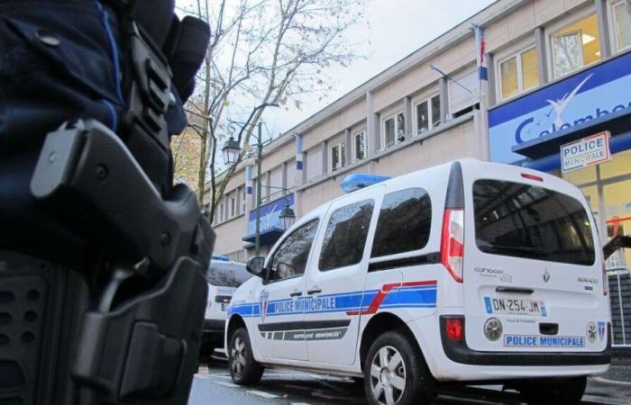 Colombes-Argenteuil: Ein Beamter der Stadtpolizei schlug zu, als er sich weigerte, seinem Befehl nachzukommen, sein Kollege eröffnete das Feuer