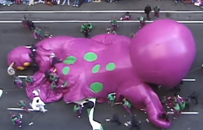 Barney-Ballon brach während der Thanksgiving-Parade 1997 zusammen: „Wir sahen Barney sterben“