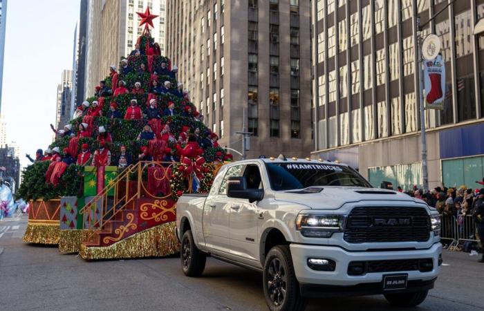 Ram Trucks treiben die 98. jährliche Macy’s Thanksgiving Day Parade an