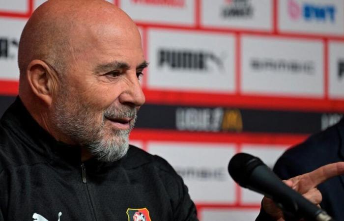 „Man braucht Offensivspieler, die einem helfen, Spiele zu gewinnen, und die sehe ich heute in Rennes nicht“, sagt Jorge Sampaoli