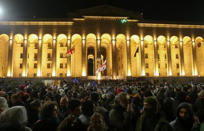 In Georgien verschiebt der Premierminister die EU-Mitgliedschaft auf 2028 und löst neue Proteste in Tiflis aus