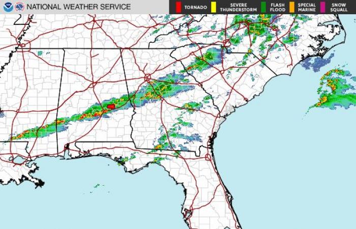 Tropen ruhig. Kaltfronten und schwere Gewitter werden am Erntedankfest für Florida vorhergesagt