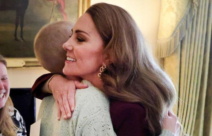 Kate Middleton und Prinz William würdigen Teen nach ihrem Tod im Alter von 17 Jahren