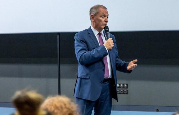 der für Chancengleichheit beauftragte Präfekt scheidet aus dem Amt aus