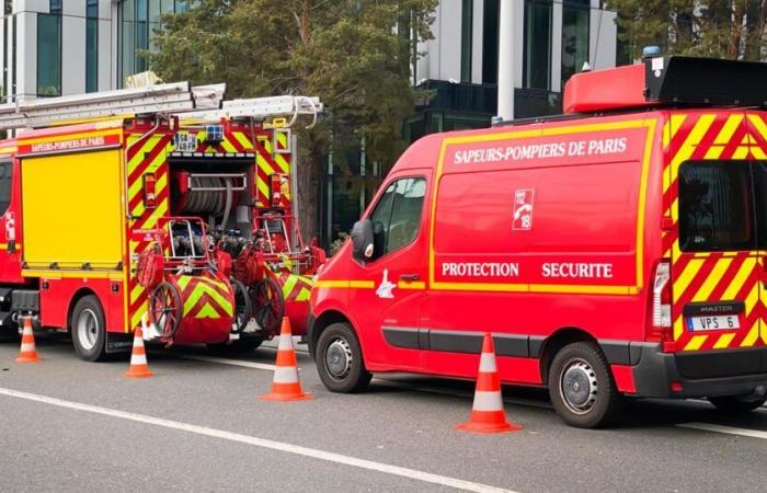 Ein heftiger Brand verwüstet ein Restaurant gegenüber dem Montparnasse-Turm und hinterlässt zwei Verletzte