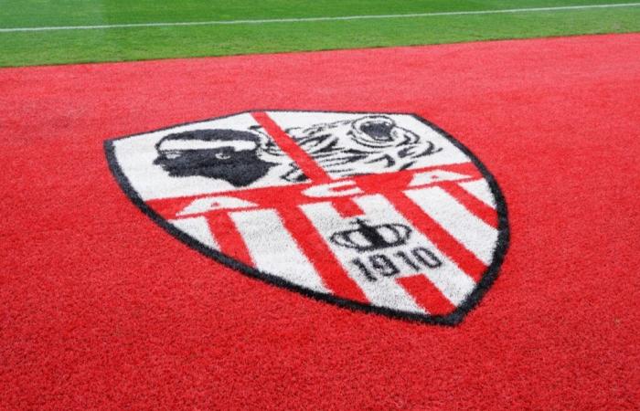 Ligue 2 – AC Ajaccio enthüllt ein neues Trikot