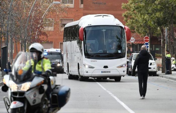 Es dauerte nicht lange: Es war der starke Absturz des brandneuen Busses von Real Madrid nach der Niederlage gegen Liverpool