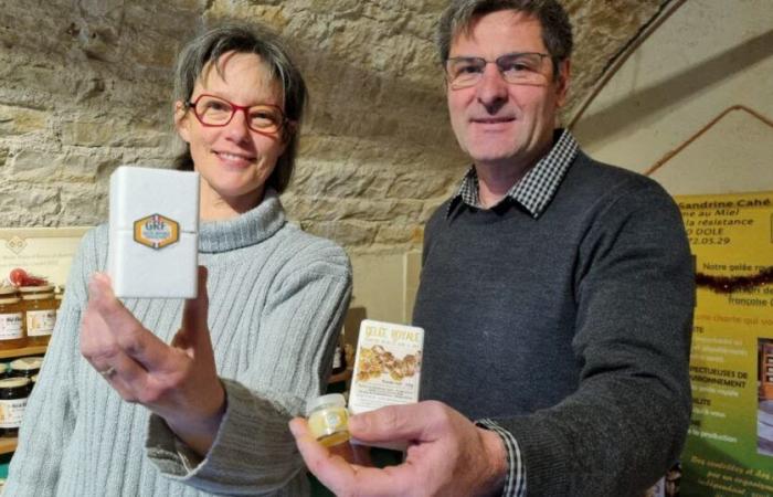 Habe geschworen. Der beste Vollblütenhonig in der Region Burgund Franche-Comté ist Dolois