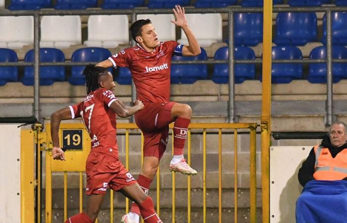 Jelle Vossen zeigt nun auch gegen Jong Genk Blutform mit 2 Toren beim 2:3-Sieg