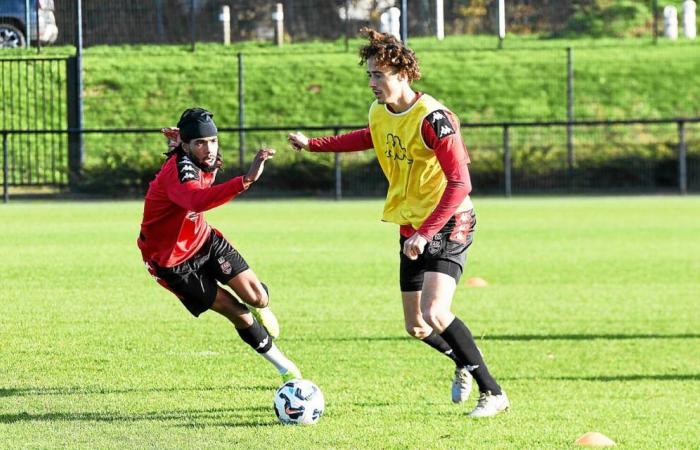 Die Spieler von En Avant Guingamp machten sich auf die Suche nach einem vermissten Teenager