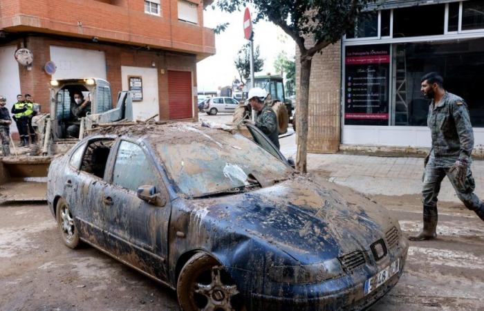 Müdigkeit und Abgeschlagenheit in Spanien einen Monat nach den Überschwemmungen