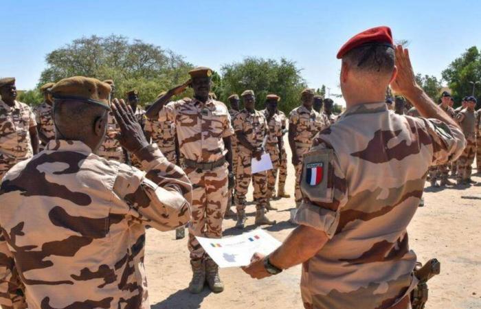 Tschad bricht sein Verteidigungsabkommen mit Frankreich, auch Senegal denkt darüber nach