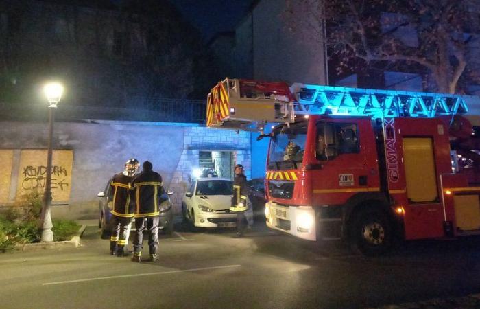 Ein Brand in einem verlassenen Haus in Villefranche-de-Rouergue, der zweite innerhalb eines Jahres