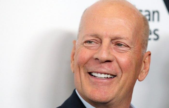 Die Töchter von Bruce Willis teilen an Thanksgiving seltene Fotos mit ihrem Vater