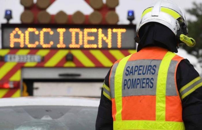 Straße in Maine-et-Loire nach einem Unfall zwischen einem Auto und einem Zweirad gesperrt