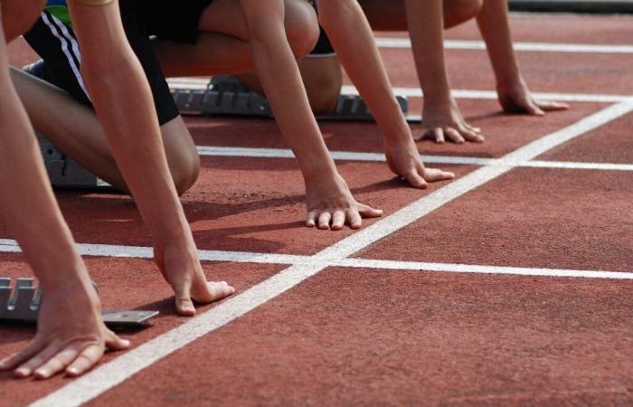 Ein ehemaliger Leichtathletiktrainer aus Yvelines, dem Vergewaltigung vorgeworfen wurde, hielt sich von den Pisten fern