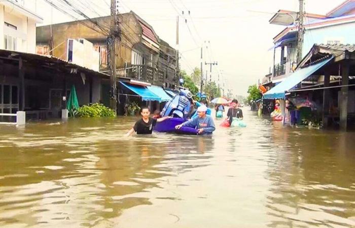 Bei den schrecklichen Überschwemmungen in Thailand sind neun Menschen ums Leben gekommen und mehr als 550.000 Menschen sind betroffen