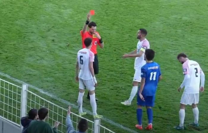 Fußball (Coupe de France): Warum der Schiedsrichter den ACFC-Verteidiger Paul Bentayou niemals hätte ausschließen dürfen [vidéo]