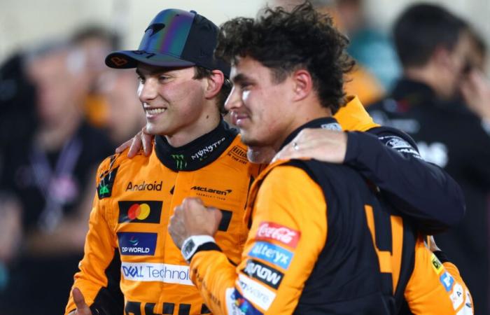 Bericht und Höhepunkte zum Sprint zum Großen Preis von Katar 2024: Oscar Piastri holt sich den Sieg im Sprint von Katar, während Lando Norris in der letzten Kurve im McLaren-Doppelsieg die Positionen vertauscht