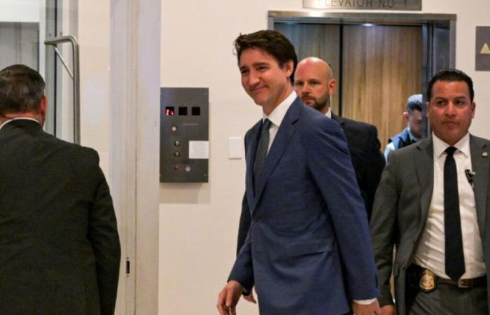 Besorgt über die Zölle traf Trudeau Trump in Florida – 30.11.2024 um 21:22 Uhr.